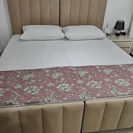Guest House Emi Berat Kültér fotó