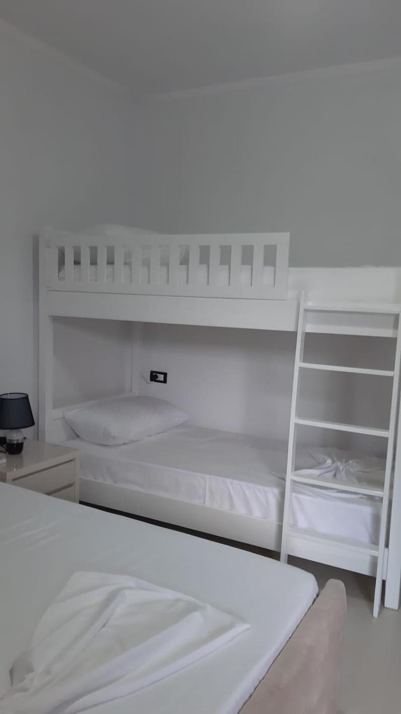 Guest House Emi Berat Kültér fotó