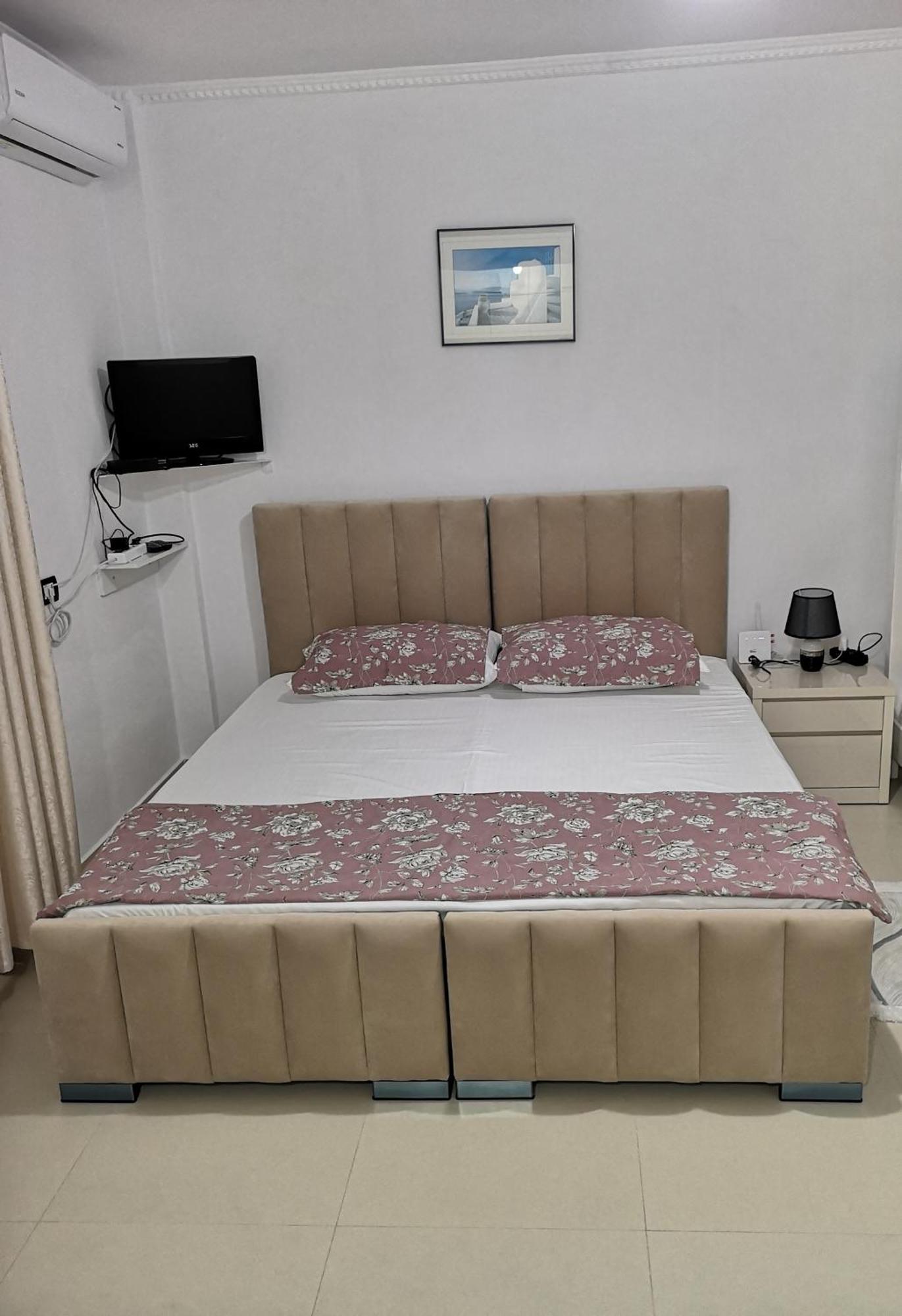 Guest House Emi Berat Kültér fotó
