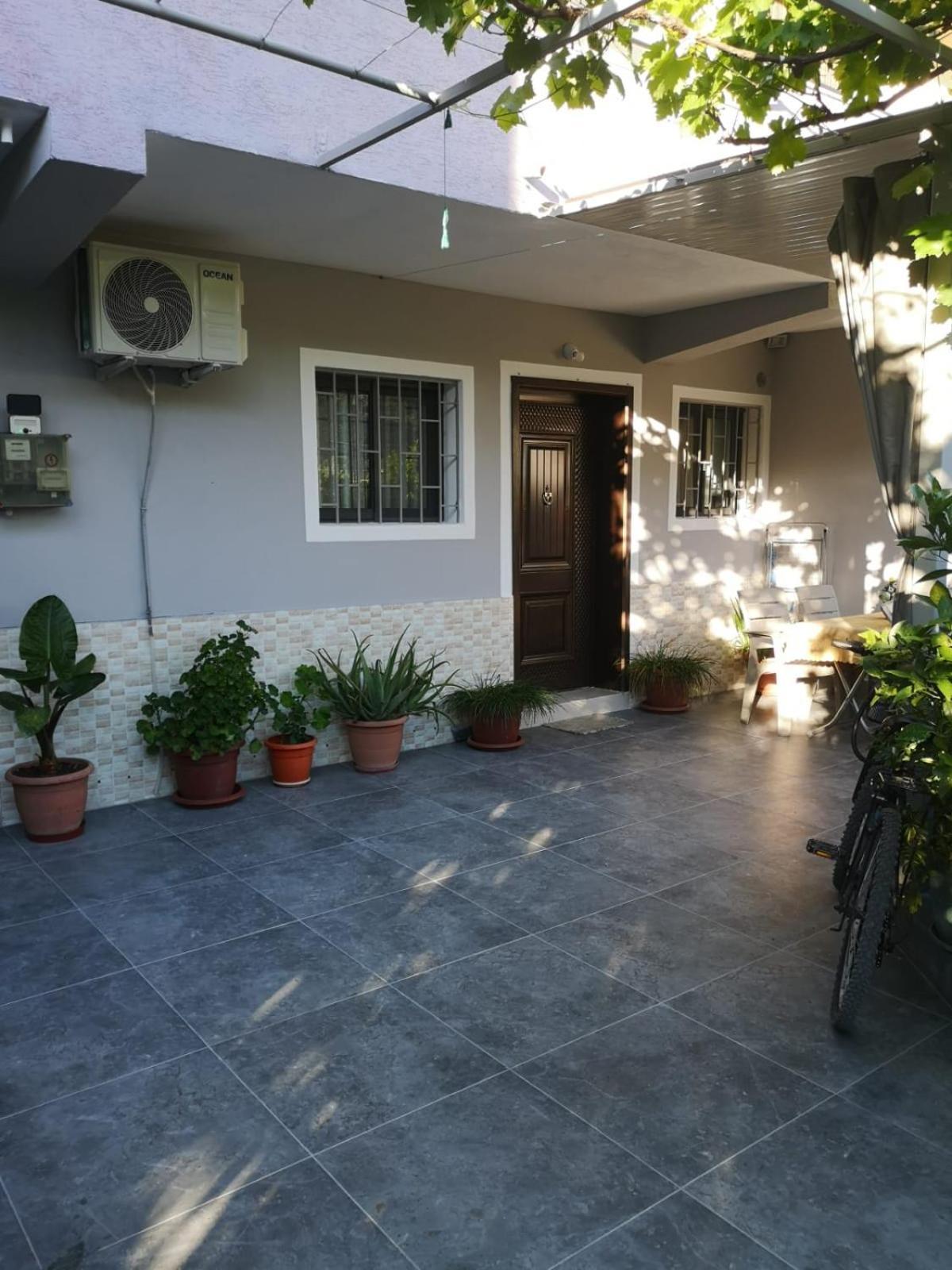 Guest House Emi Berat Kültér fotó